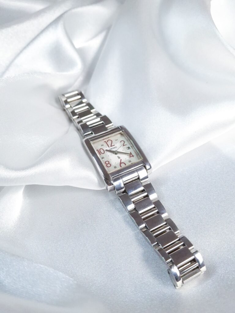 Seiko Lukia White Dial Tank Watch, foto 3