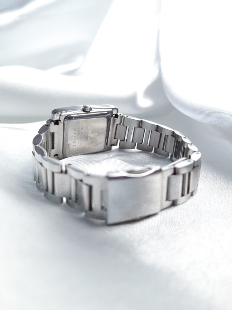 Seiko Lukia White Dial Tank Watch, foto 5