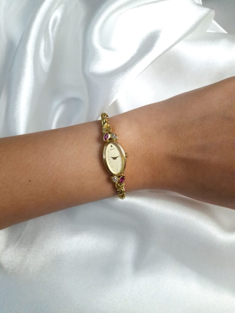 Seiko Ruby-Accented Gold-Tone Bracelet Watch, foto 4
