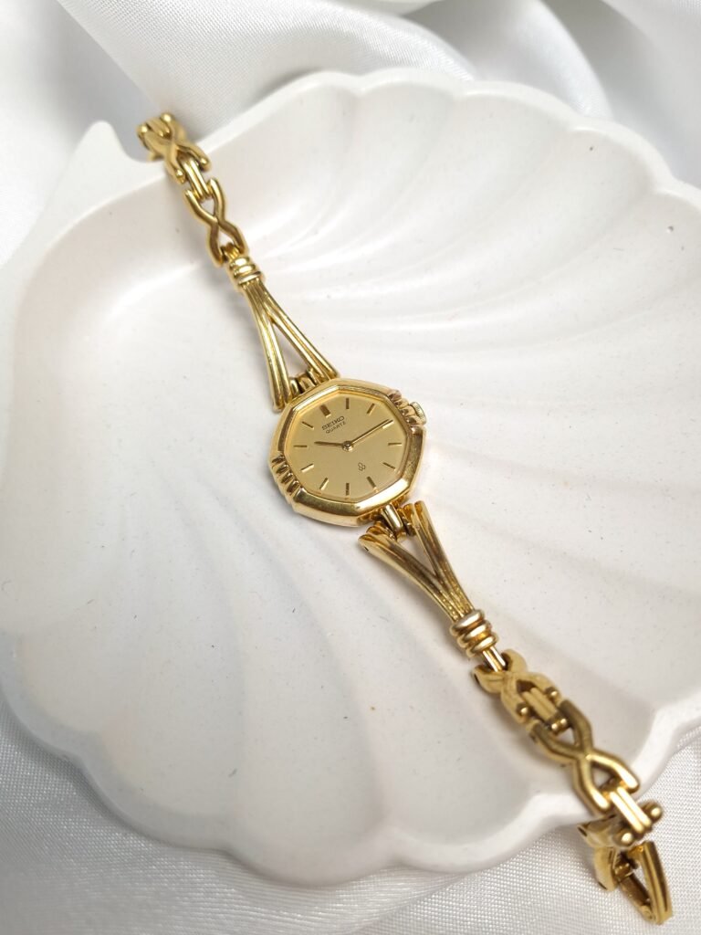 Seiko 1980s Gold Leaf-Link Ladies Watch, foto 1
