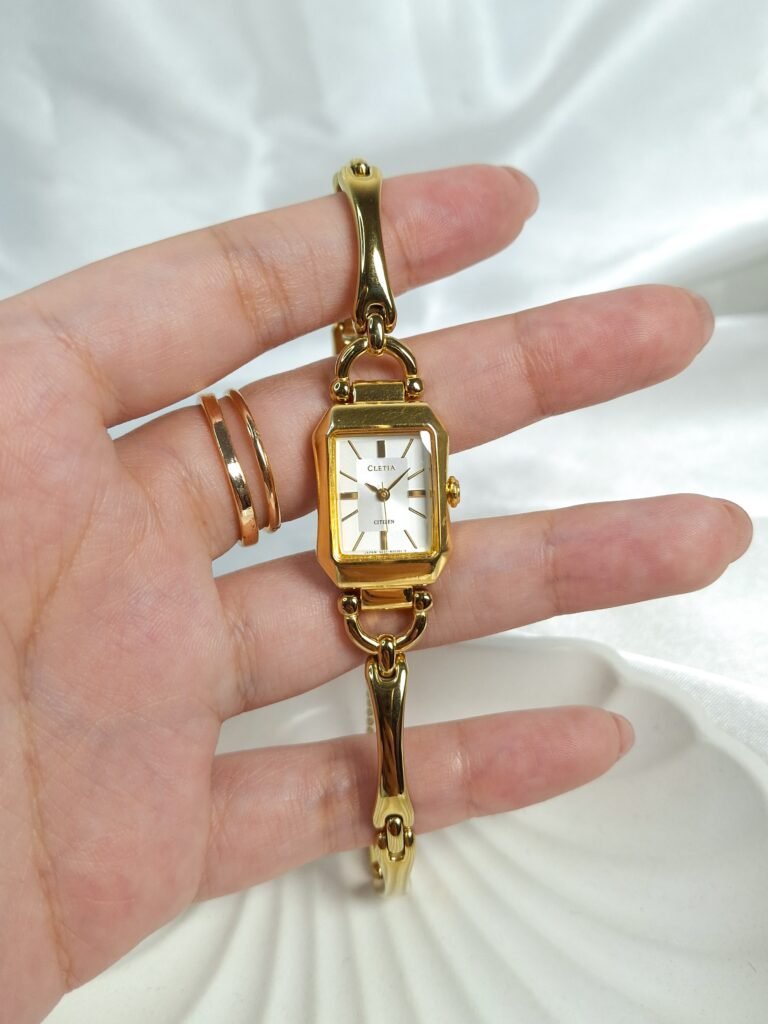 Citizen Cletia Bangle Watch, foto 4