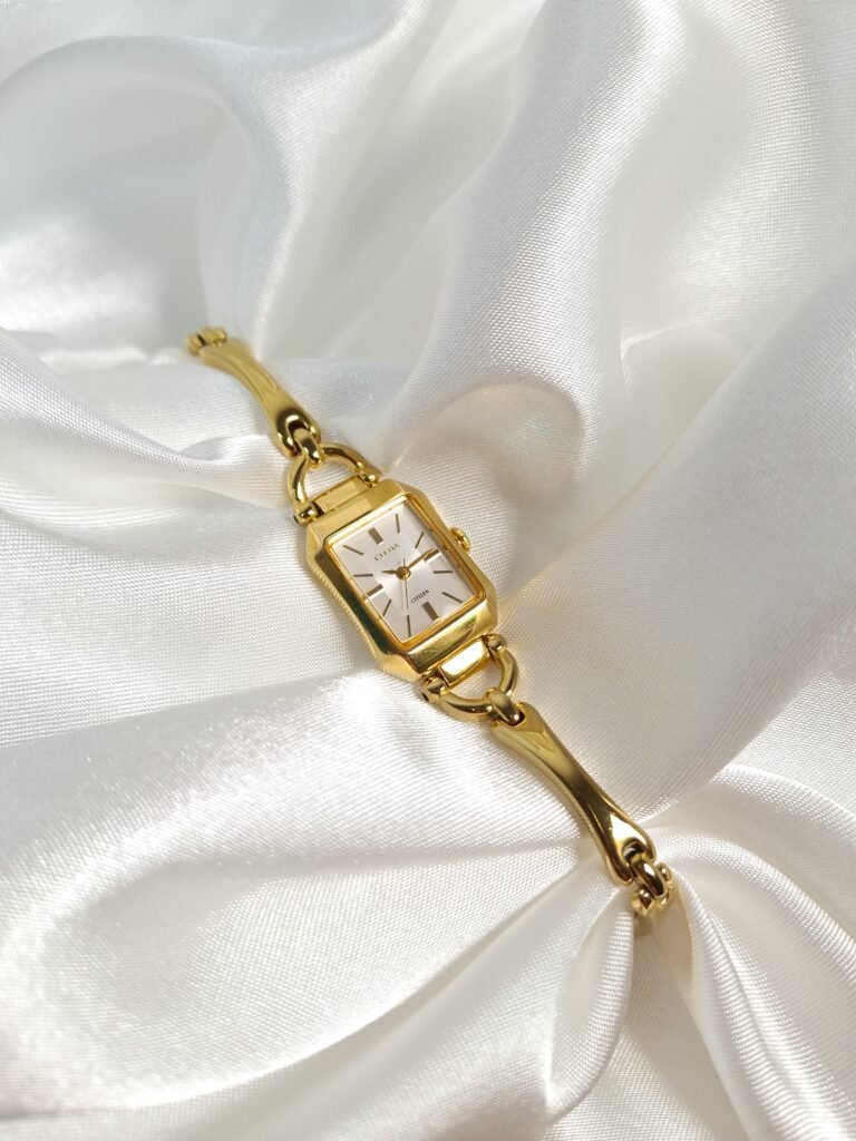 Citizen Cletia Bangle Watch, foto 3