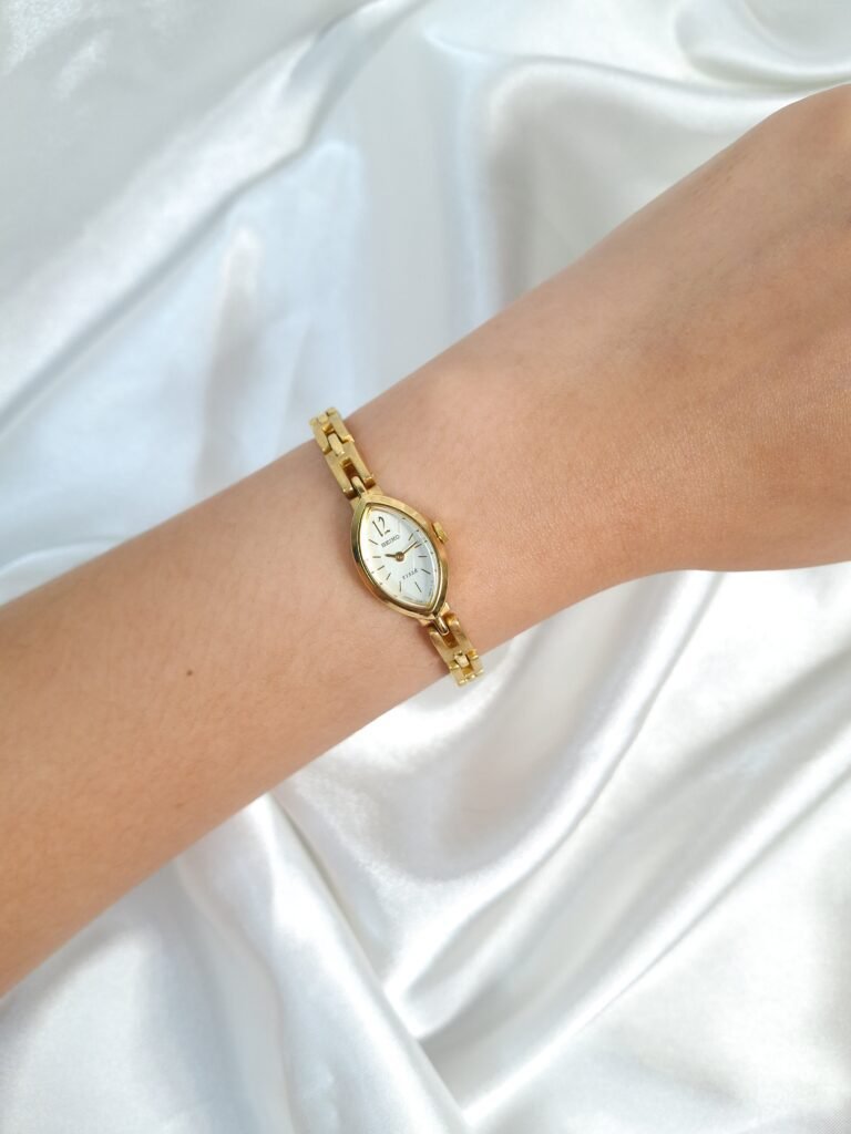 Seiko Tisse Teardrop Case Gold, foto 2