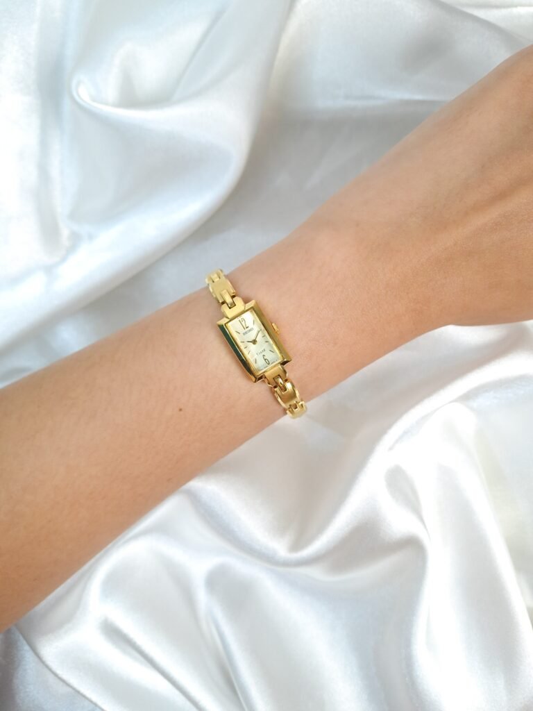 Seiko Tisse Gold Rectangular Ivory Dial, foto 2