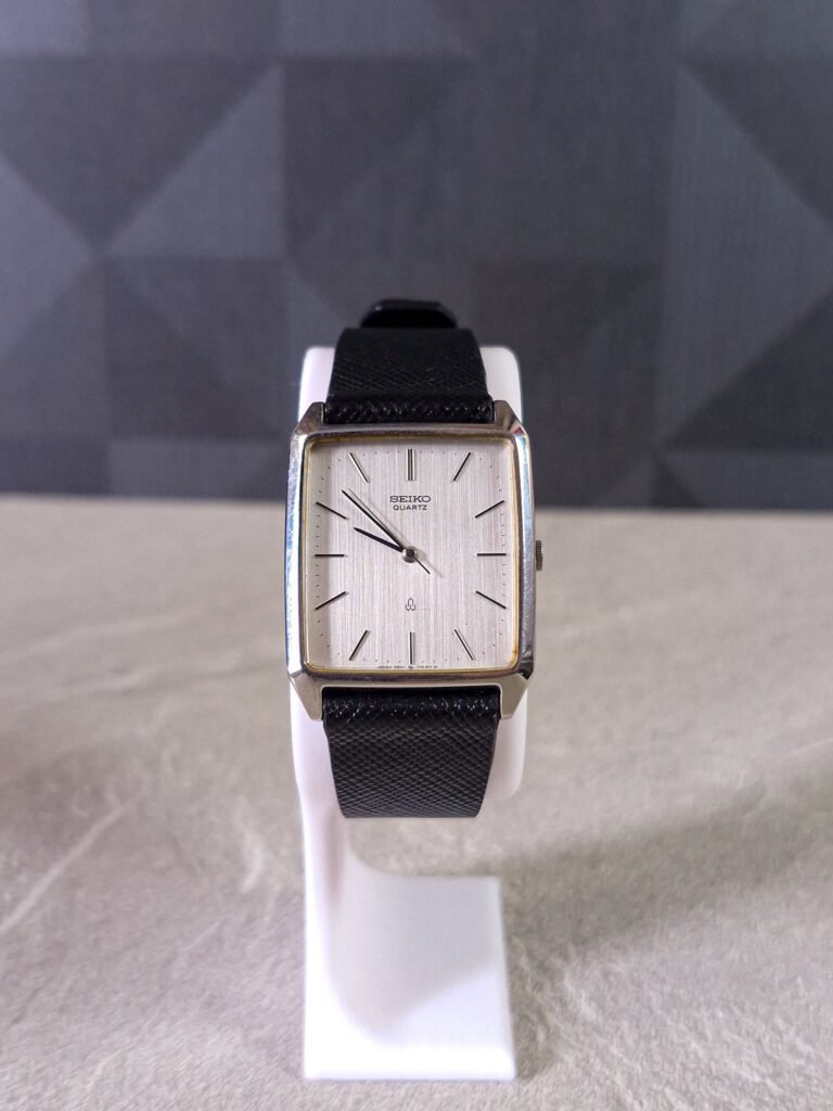 Seiko Tank Linen Silver Dial, foto 1