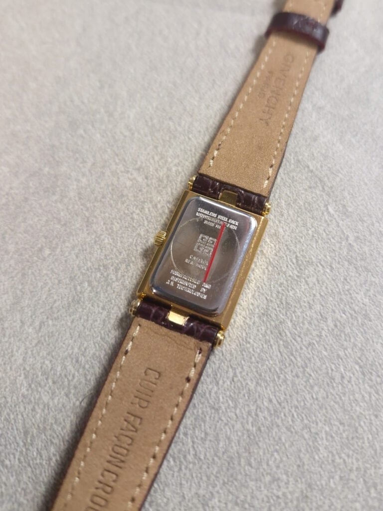Givenchy 1980s Gold-Plated Rectangular Watch, foto 4