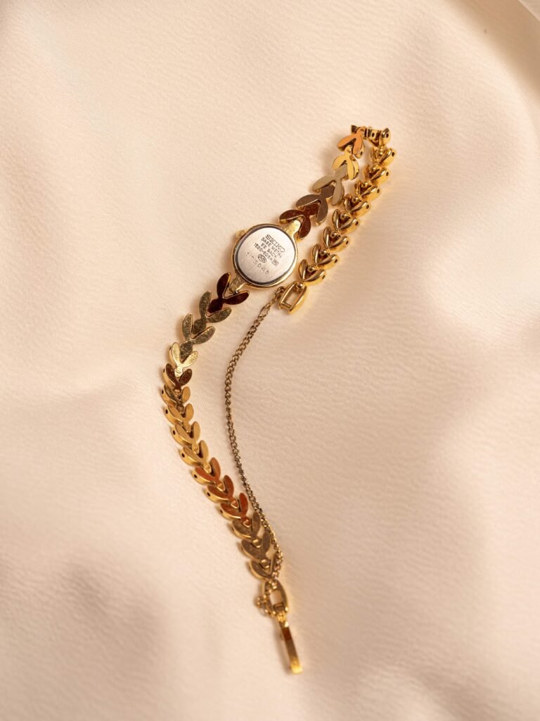 Seiko Gold Leaf Ruby-Accent Bracelet, foto 5