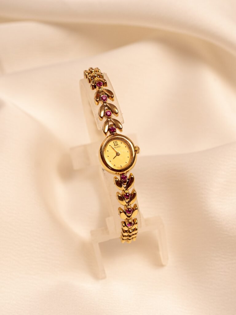 Seiko Gold Leaf Ruby-Accent Bracelet, foto 1