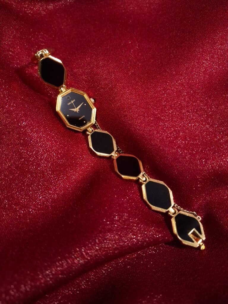 Orient Black Octagon Bracelet Watch, foto 1